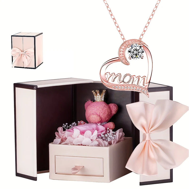 Collar “Mom” con Caja Regalo Premium y Osito – Regalo para Mamá